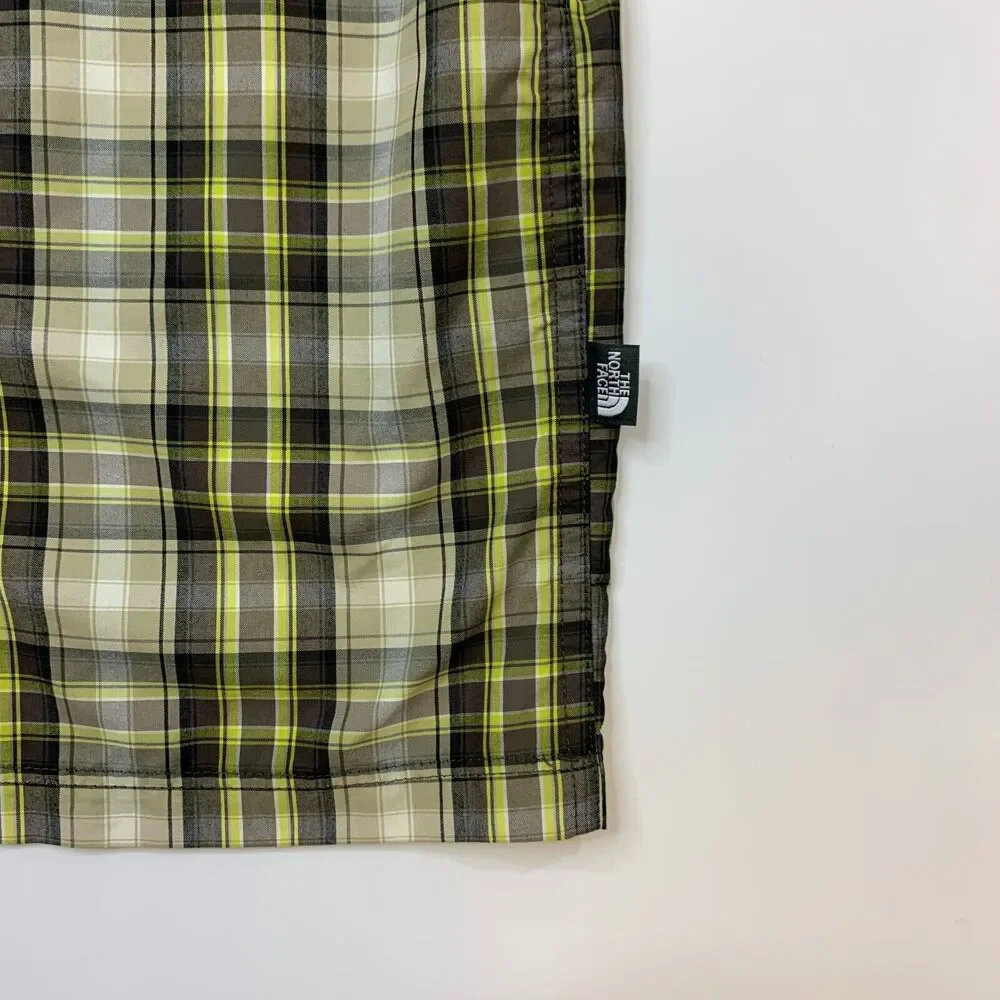 The North Face Button Up Shirt Mens L Large Yellow Pine Knot Woven Nylon Blend